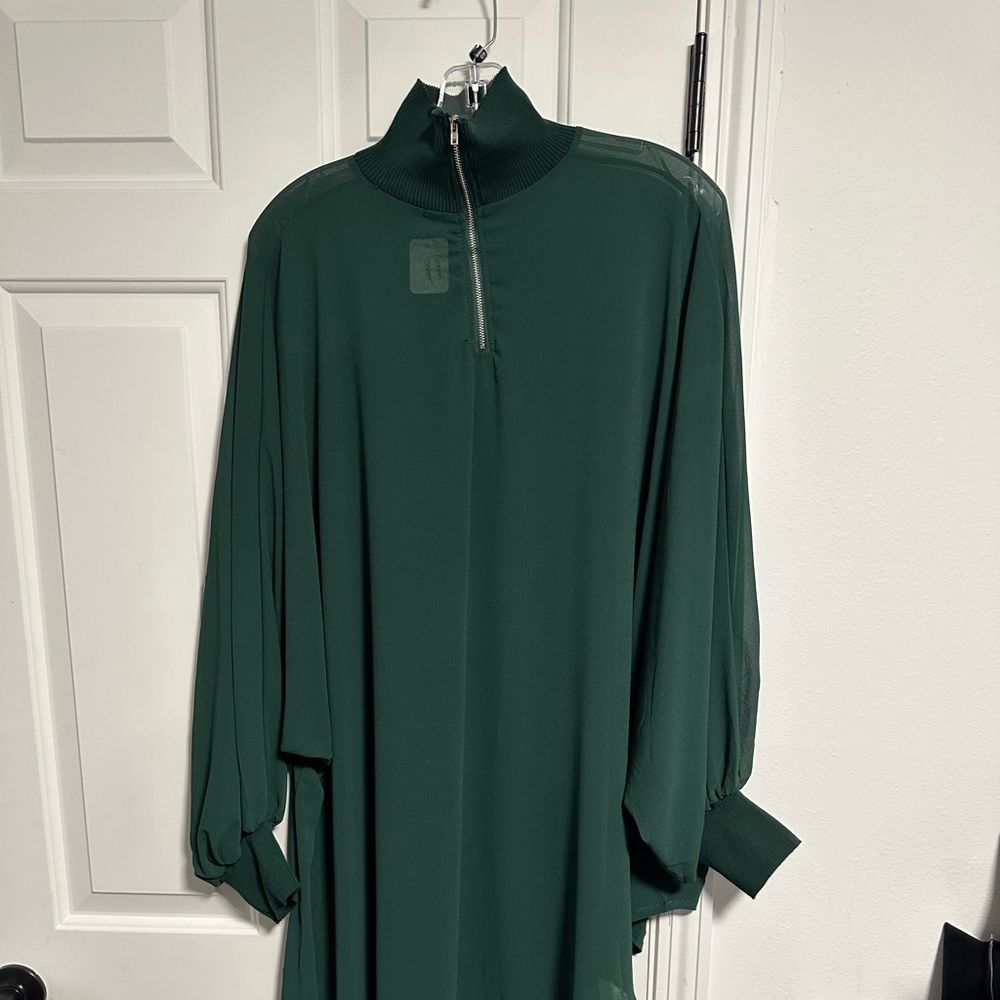 Beautiful green asymmetrical top.